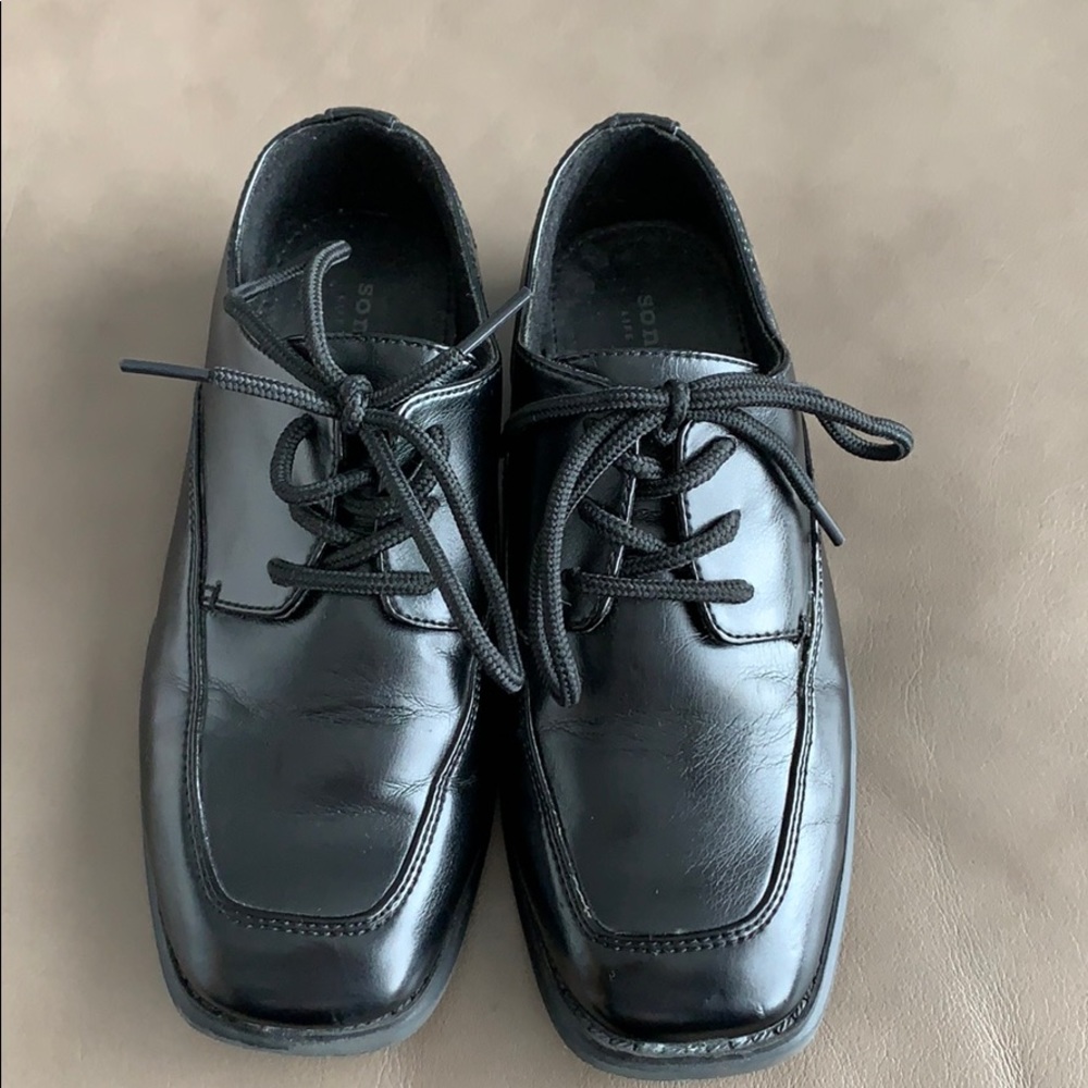 Boys Black dress shoes - Picture 3 of 3